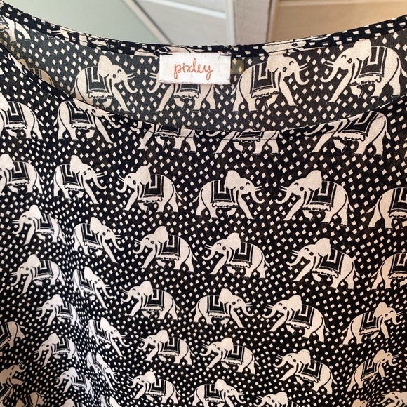 Pixley Elephant Print Blouse Women’s Medium - Picture 4 of 10